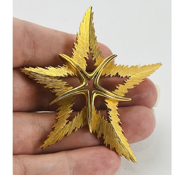JJ Jonette Jewelry Star Starfish Chunky Brooch Vintage Gold Tone Celestial Ocean - Picture 3 of 14